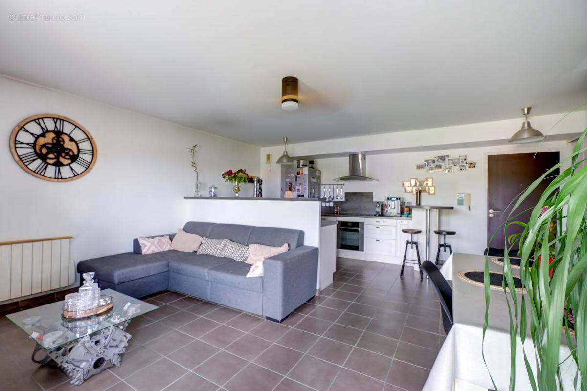Appartement à VAULX-EN-VELIN