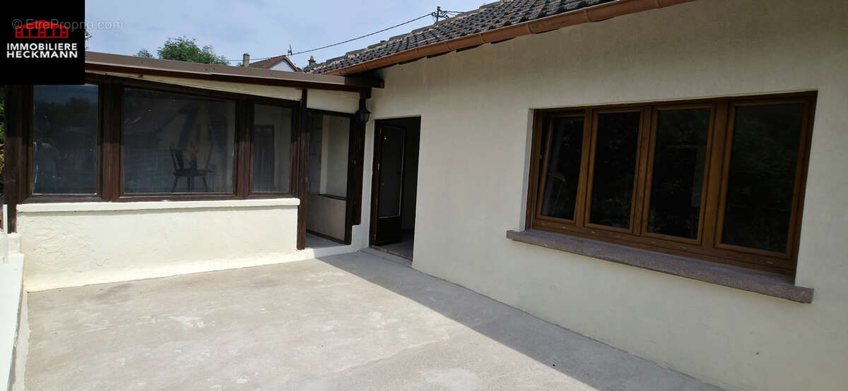 Maison 4 pièces 92m2 + dépendances et garages. - photo 7