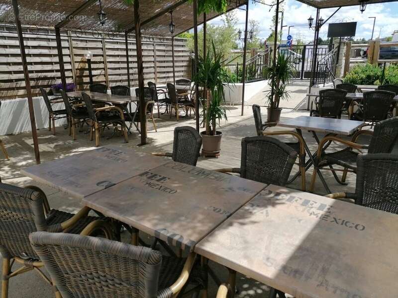 Commerce à PONT-SAINT-ESPRIT