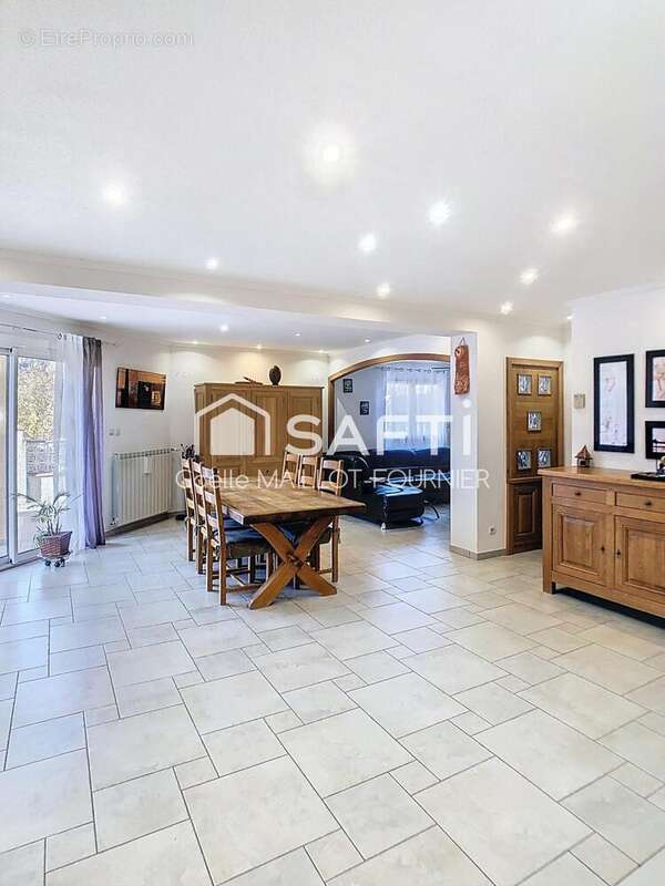 Photo 3 - Maison à SAINT-LAURENT-DE-CERDANS