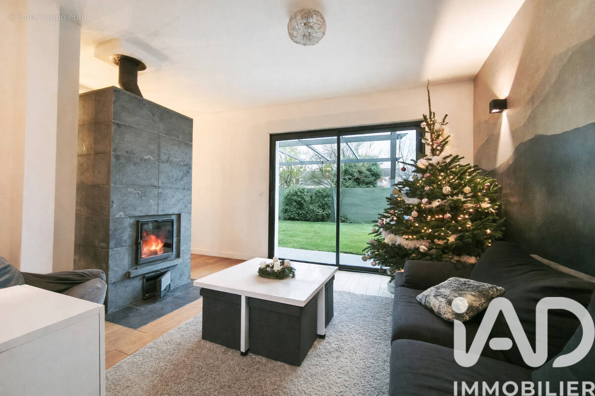 Photo 1 - Maison à CORMONTREUIL