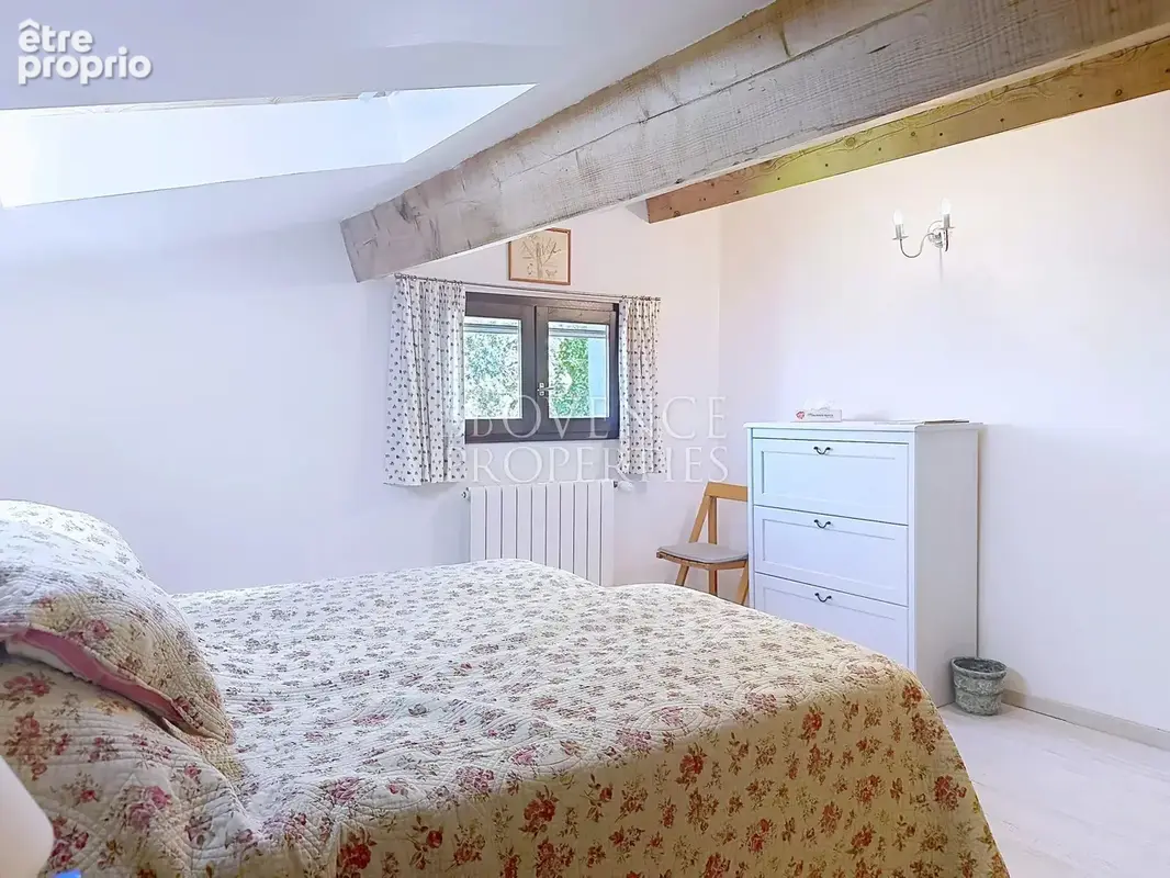 Correns – Charmante maison 3 chambres avec piscine,  en zone UC - photo 18