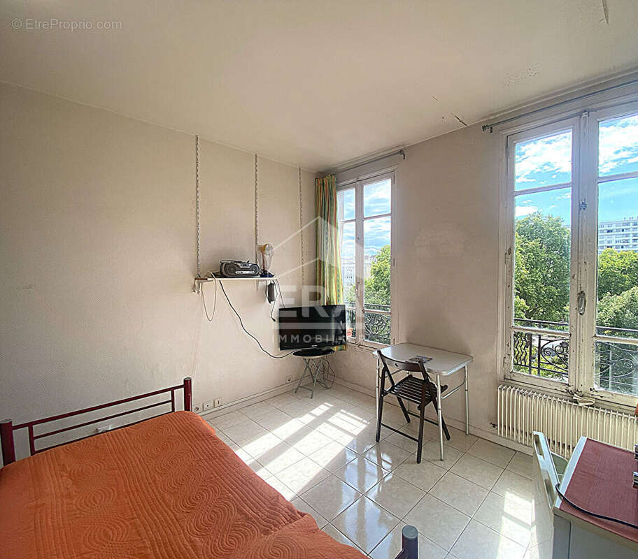 Appartement à LEVALLOIS-PERRET