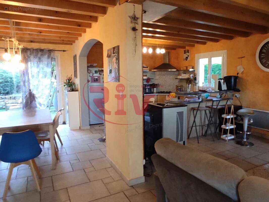 Maison à LA CHAPELLE-VILLARS