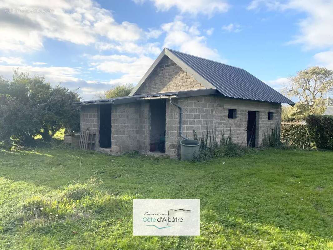 Maison à SOTTEVILLE-SUR-MER