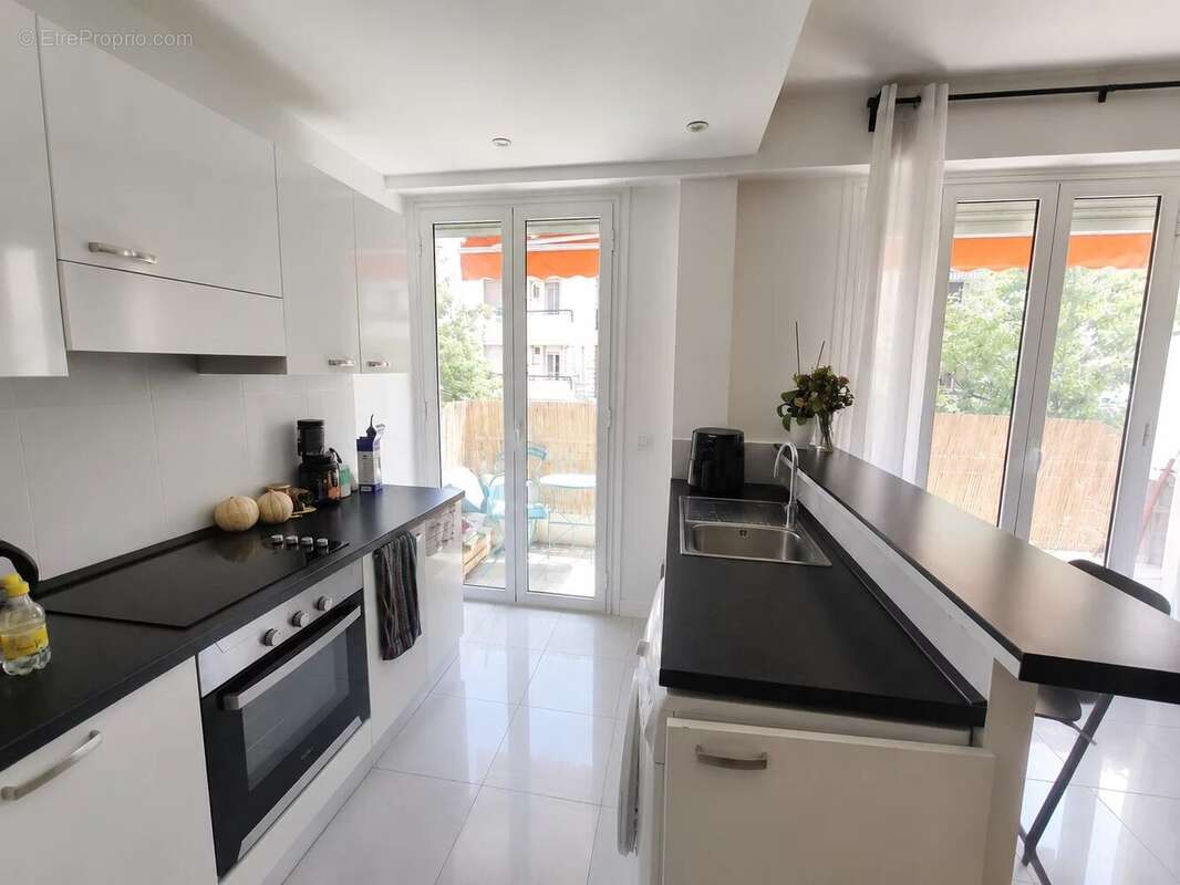 Nice cessole, 2 pieces en etage eleve avec balcon et  cave - photo 5