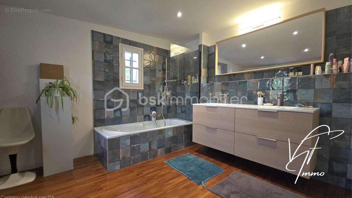 Maison à SIX-FOURS-LES-PLAGES