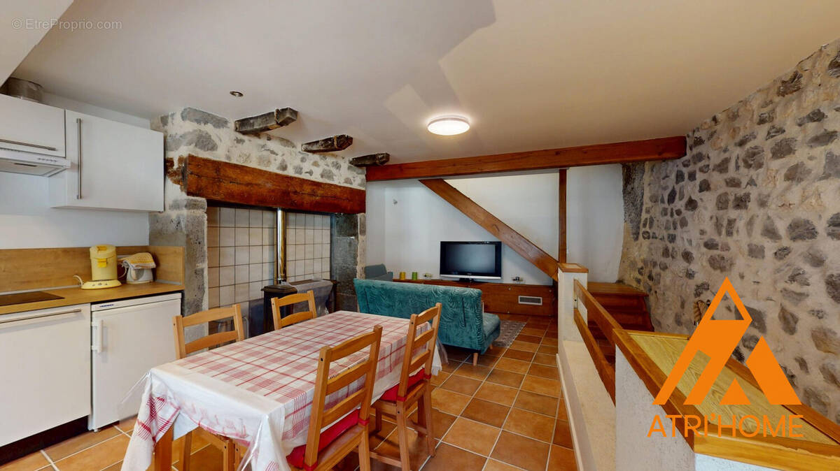 Maison à MUR-DE-BARREZ