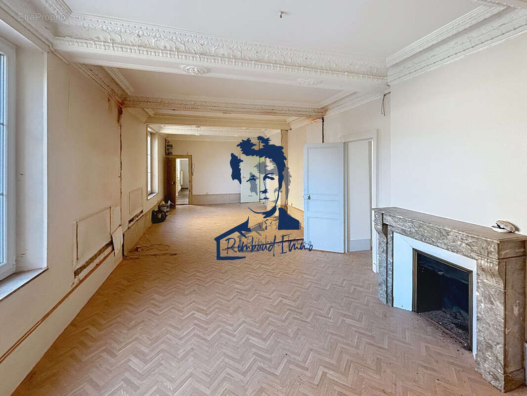 Appartement à CHARLEVILLE-MEZIERES