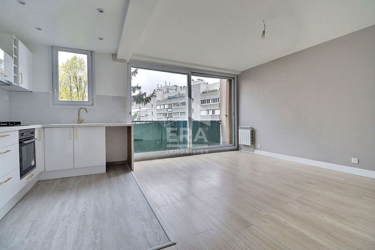 Appartement à AUBERVILLIERS