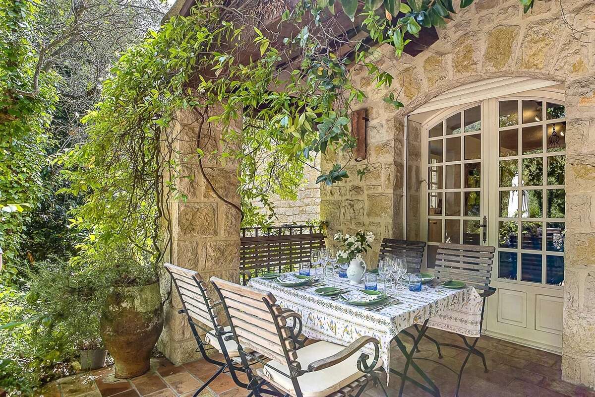 Maison à TOURRETTES-SUR-LOUP