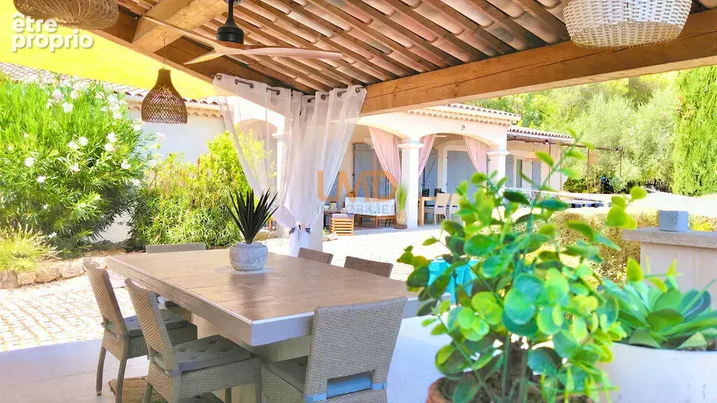 Callas – propriété plusieurs espaces d’accueil, piscine - photo 5
