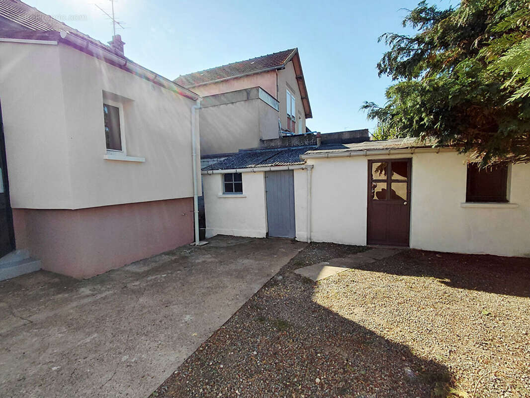 Maison à MAINVILLIERS