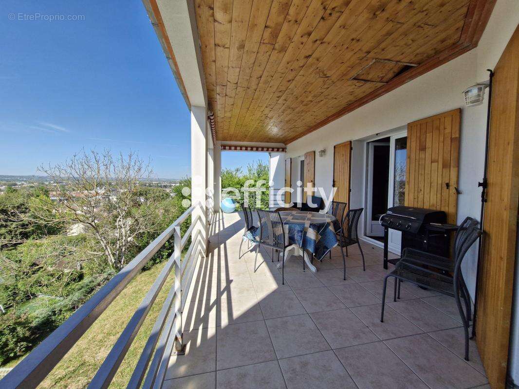 Maison à BON-ENCONTRE