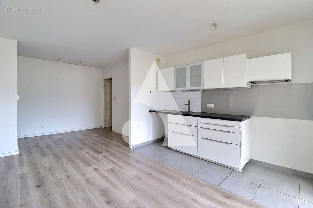 Appartement 3 pièces avec balcon - 63 m2 - SANNOIS - photo 2