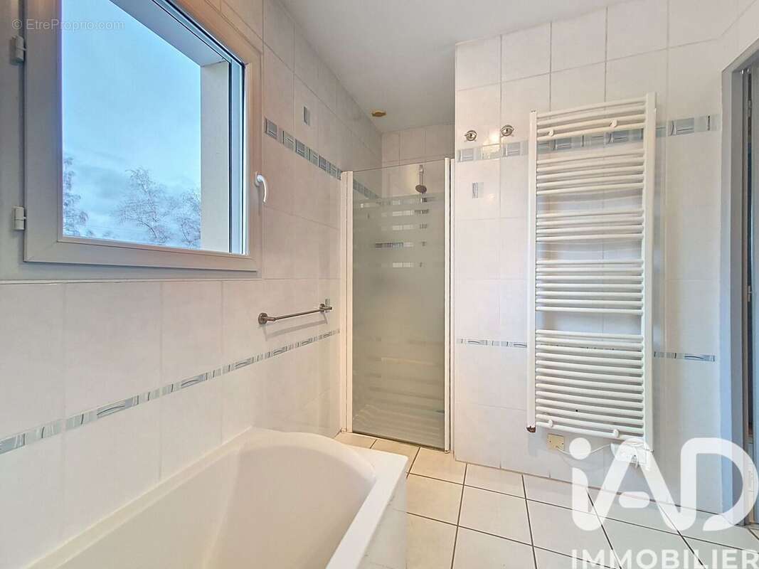 Maison 139 m² à Chaspuzac  - photo 8