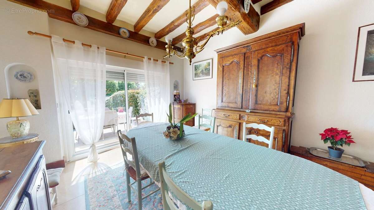 Maison 217 m² à Noyers-Sur-Cher  - photo 6