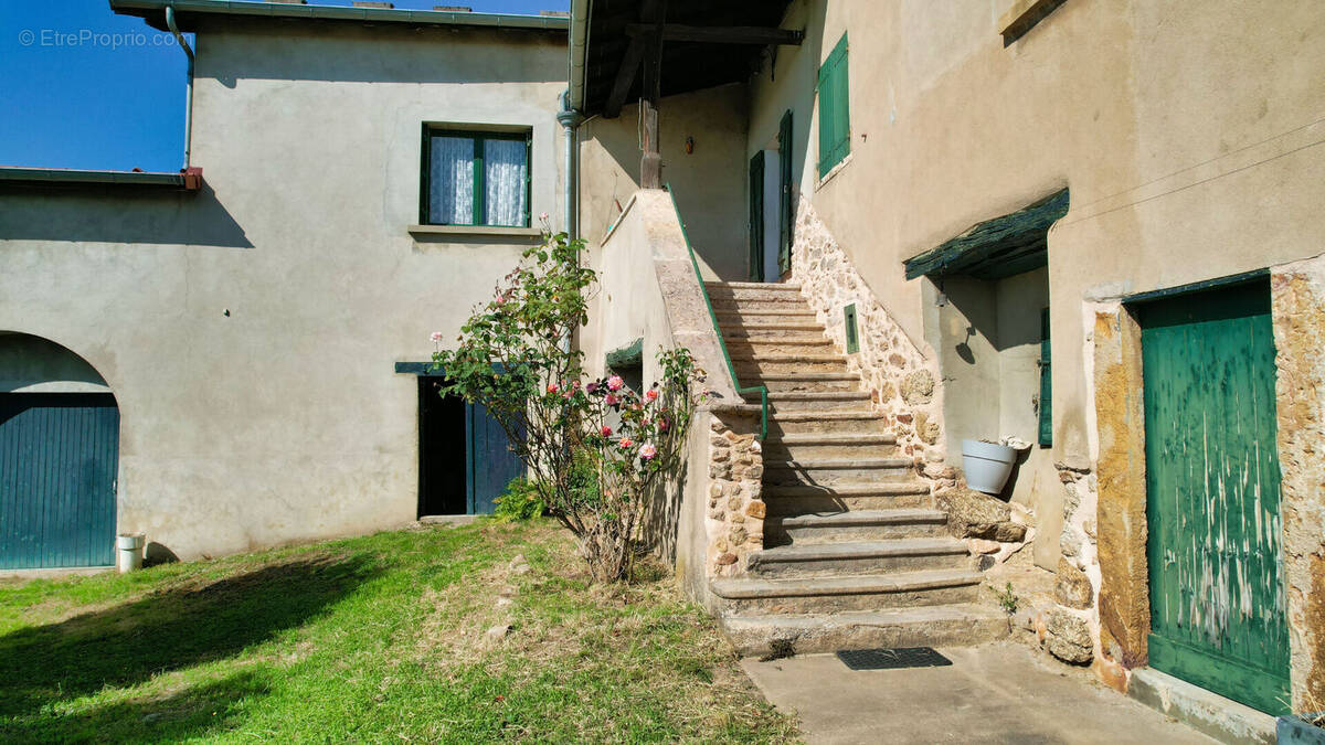 Maison à POLLIONNAY