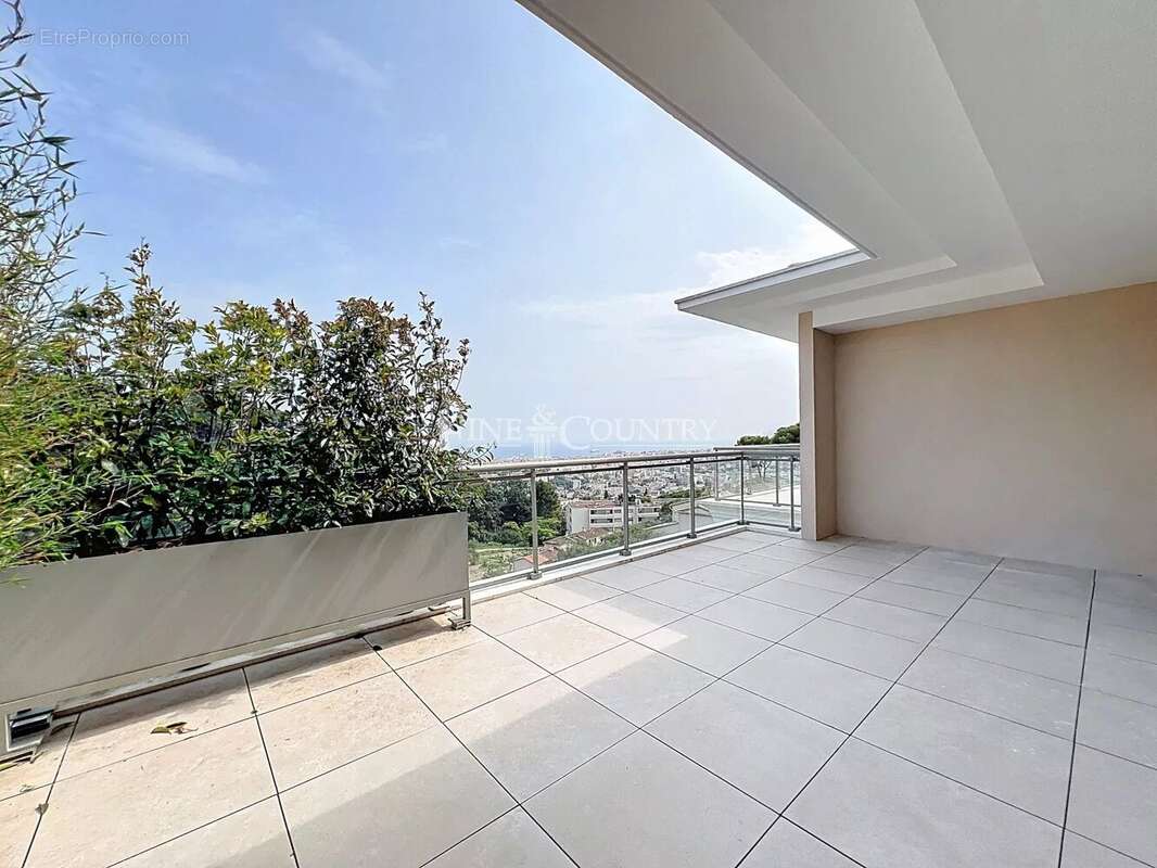 Appartement à LE CANNET