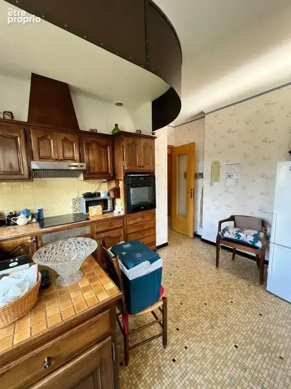 Maison familiale 9 pièces sur une parcelle de terrain de 805 m2 - photo 6