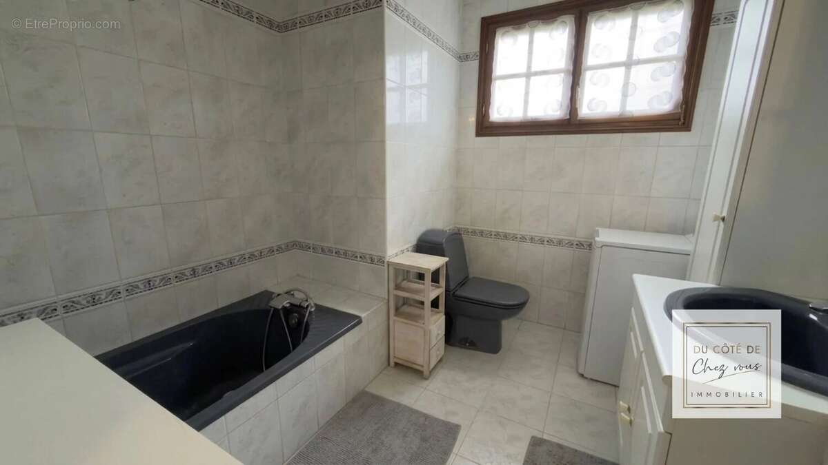 Maison à LA RIVIERE-DE-CORPS