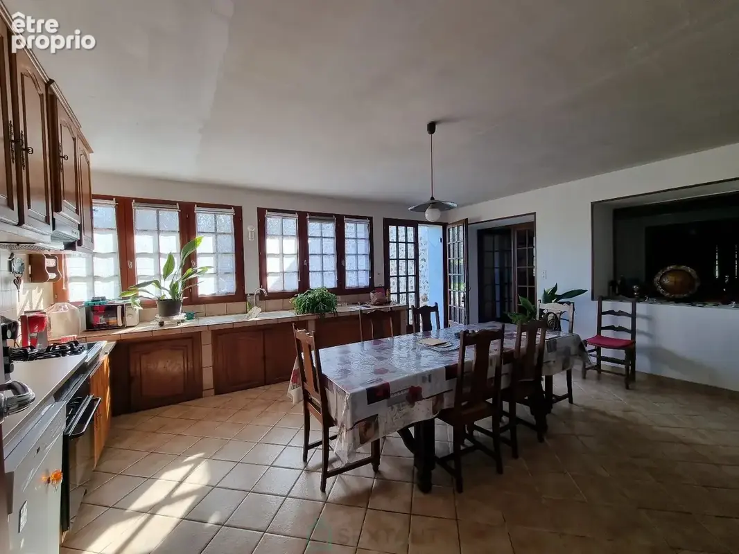 Belle maison en pierres avec grange - photo 32