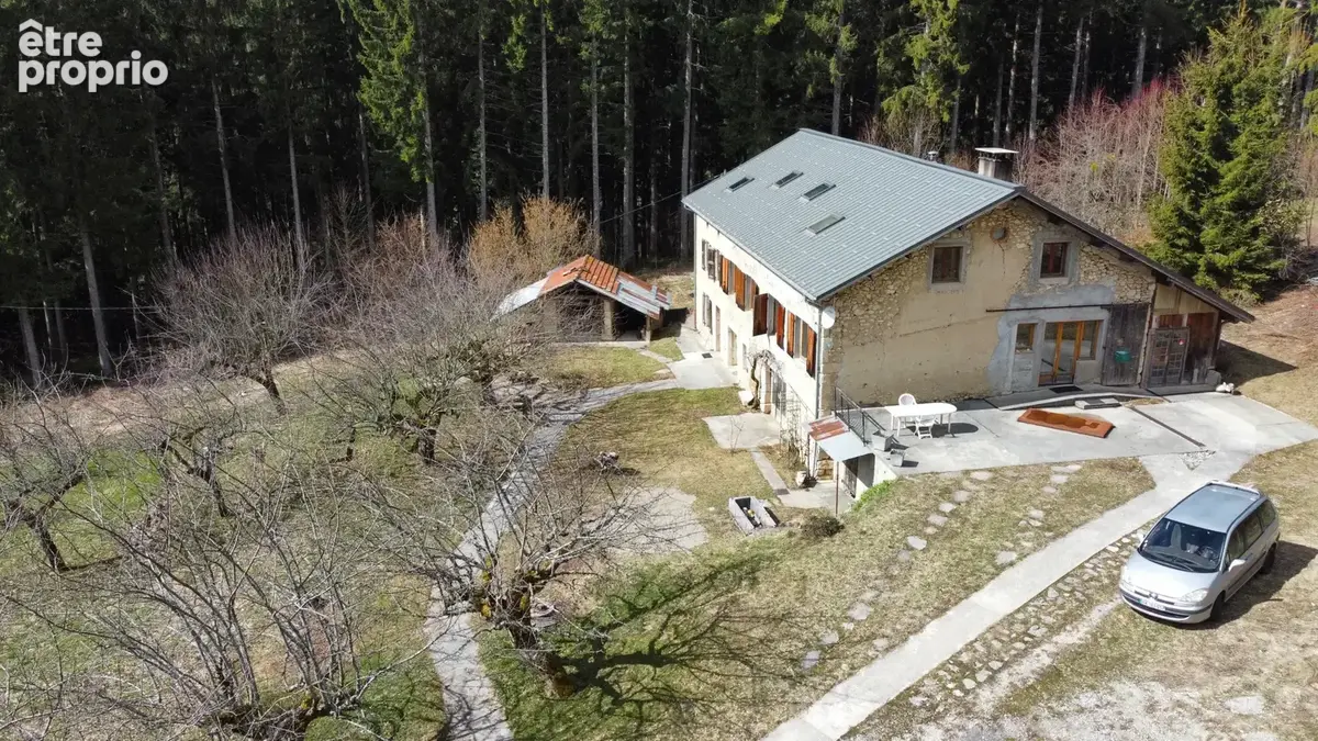 Ferme de caractere 354 m2 - rencurel - photo 11