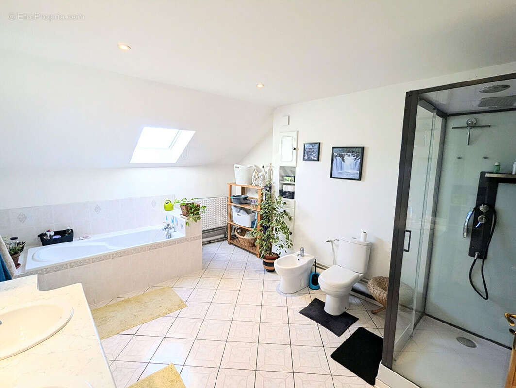 Maison à SAINT-ERME-OUTRE-ET-RAMECOURT