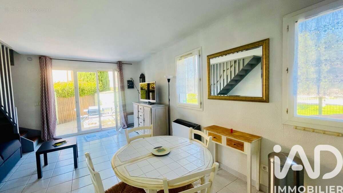 Photo 3 - Maison à LA LONDE-LES-MAURES