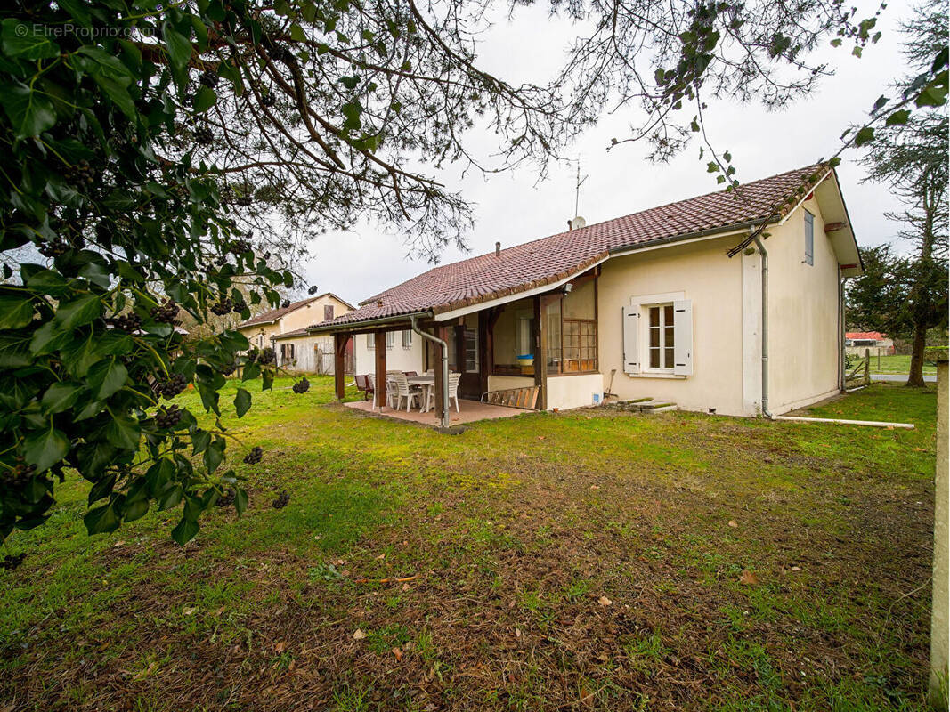 Maison à LABOUHEYRE