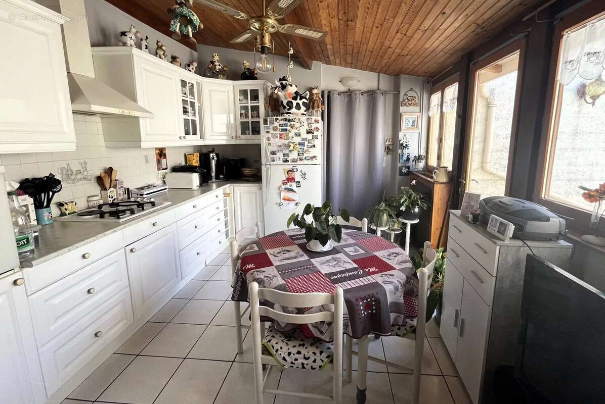 Maison à SAINT-AMANT