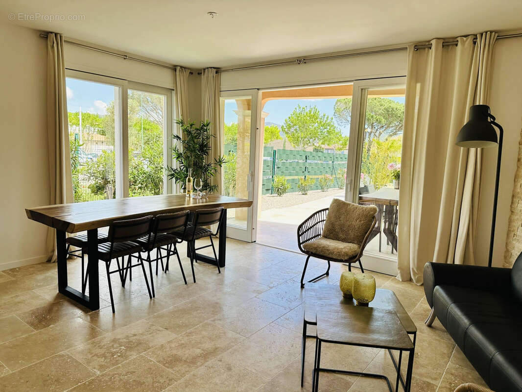 Maison à PLAN-DE-LA-TOUR