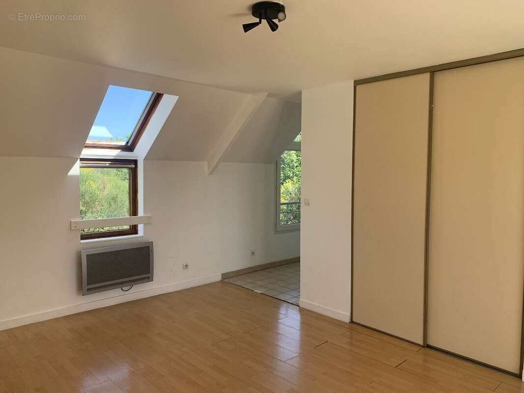 Appartement à OLLAINVILLE