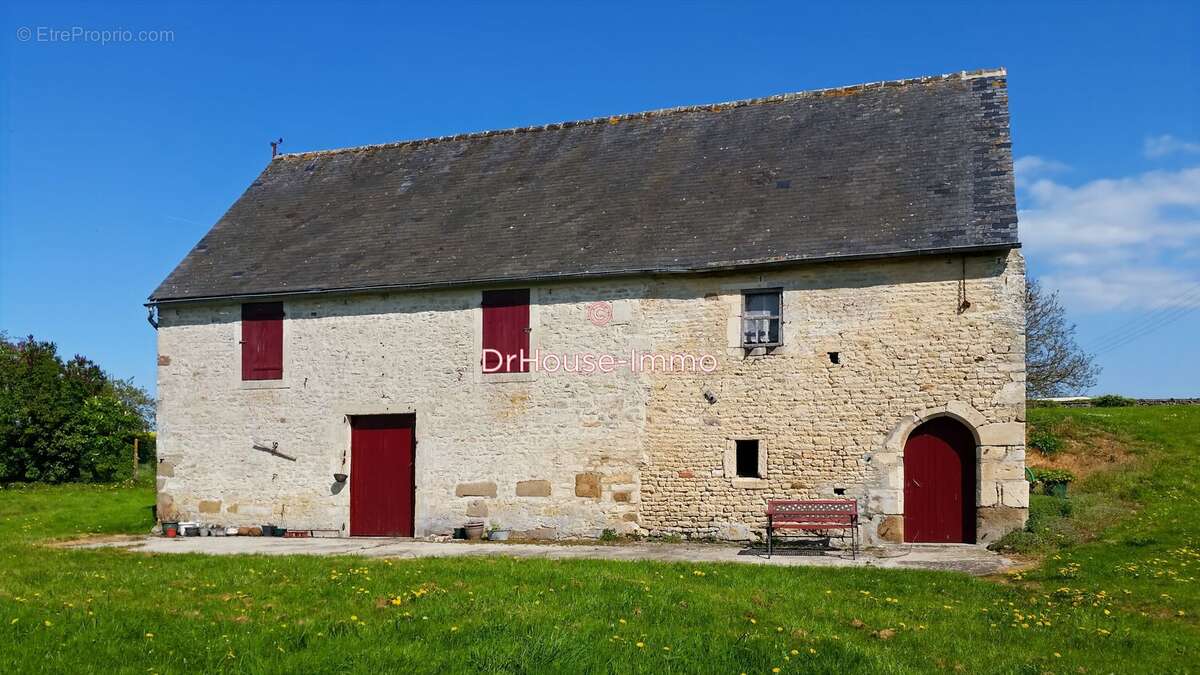 Maison à BAZOCHES-AU-HOULME