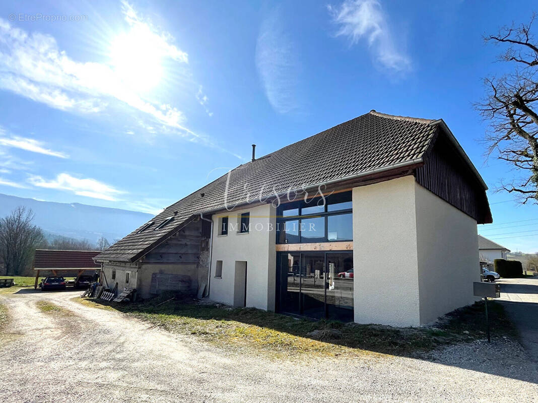 Maison à MONTAGNY-LES-LANCHES