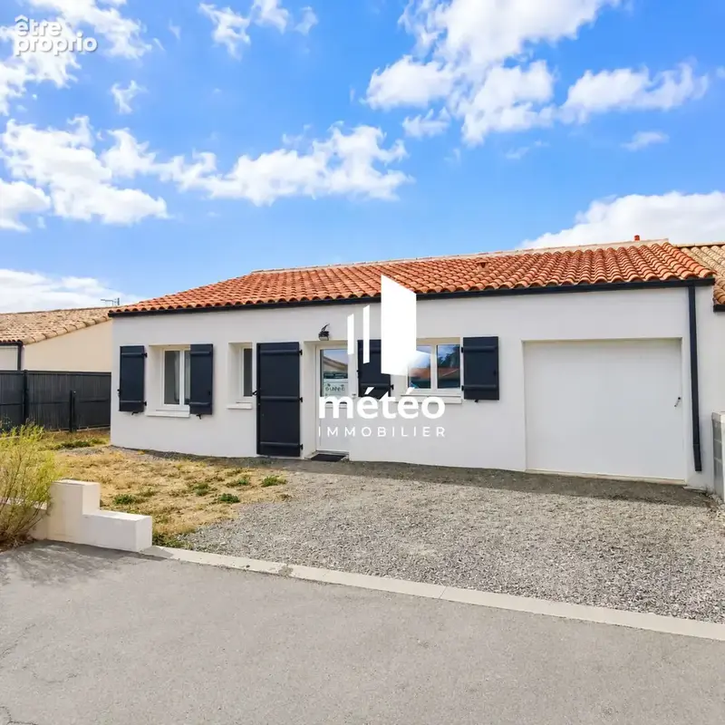 Photo Maison à Angles au prix de 235 960€