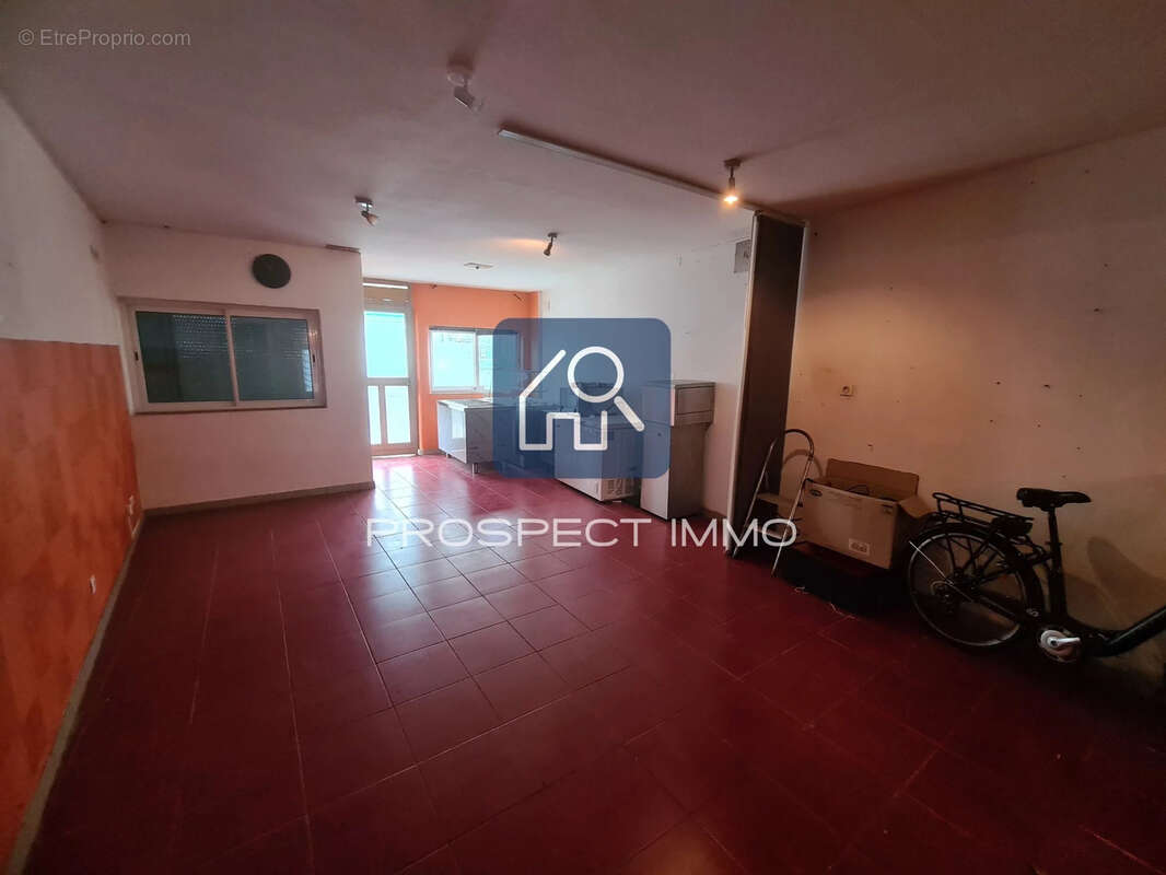 Commerce à ESPALION