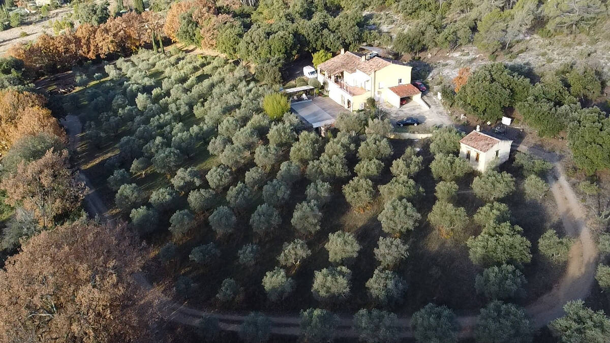 Maison à VILLECROZE