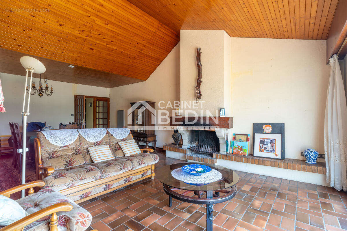 Maison à CARIGNAN-DE-BORDEAUX