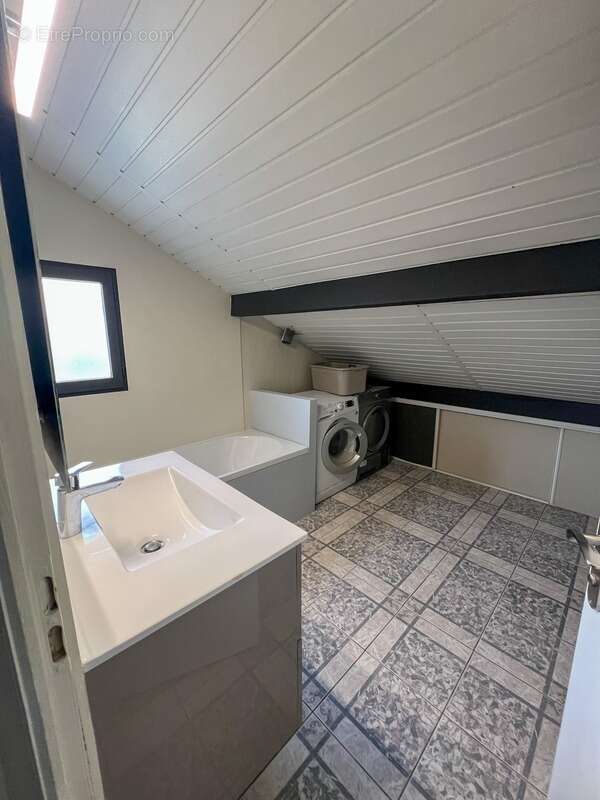 Maison à GRESY-SUR-AIX