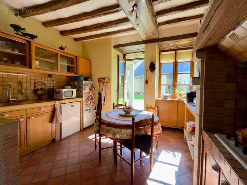 Maison à CHENEHUTTE-TREVES-CUNAULT