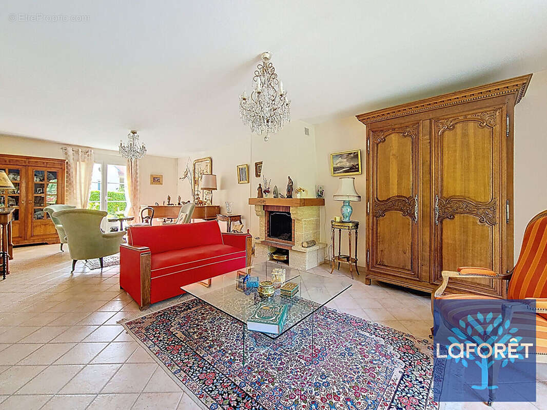 Maison à JANVILLE-SUR-JUINE