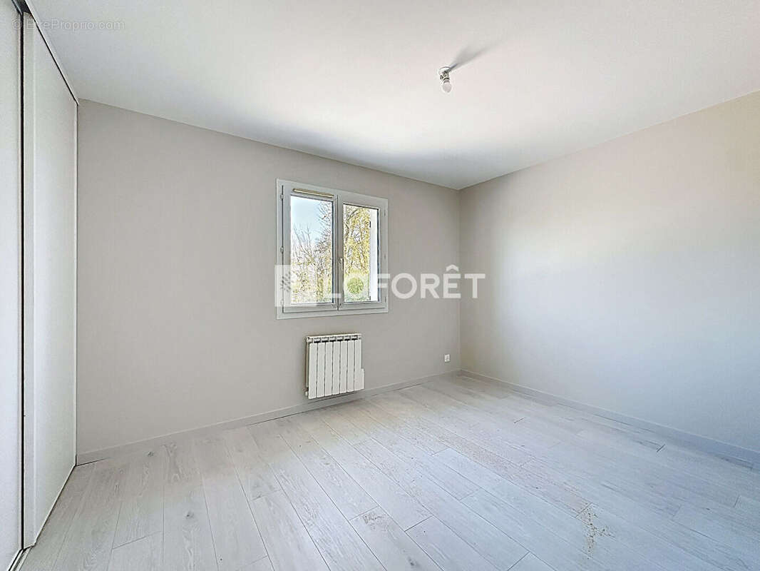 Maison à SAINT-JULIEN-SUR-VEYLE