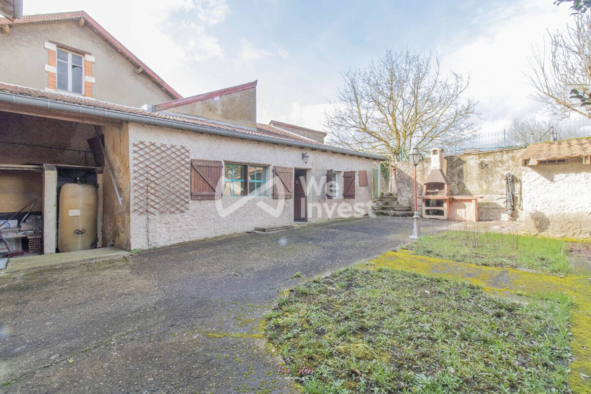 Maison à LANDRES