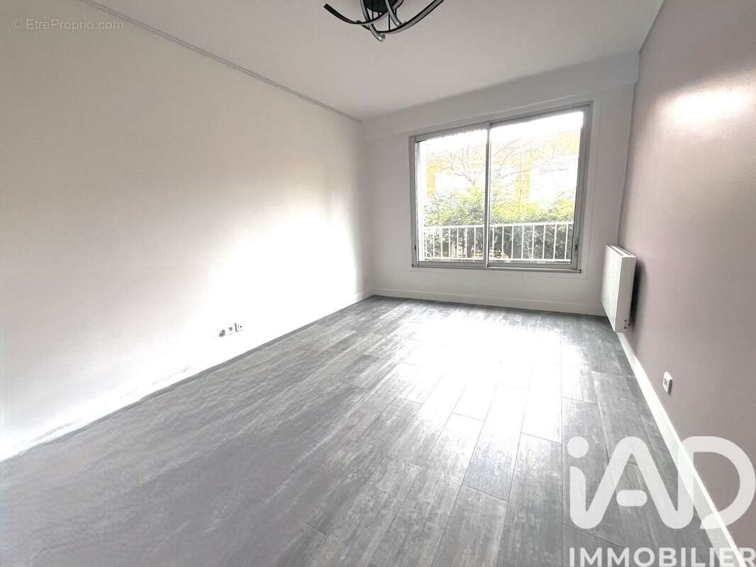 Photo 7 - Appartement à LA GARENNE-COLOMBES