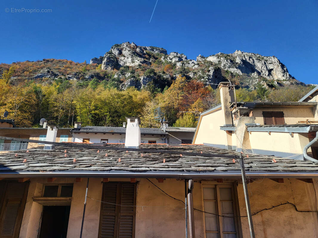 Autre à TENDE