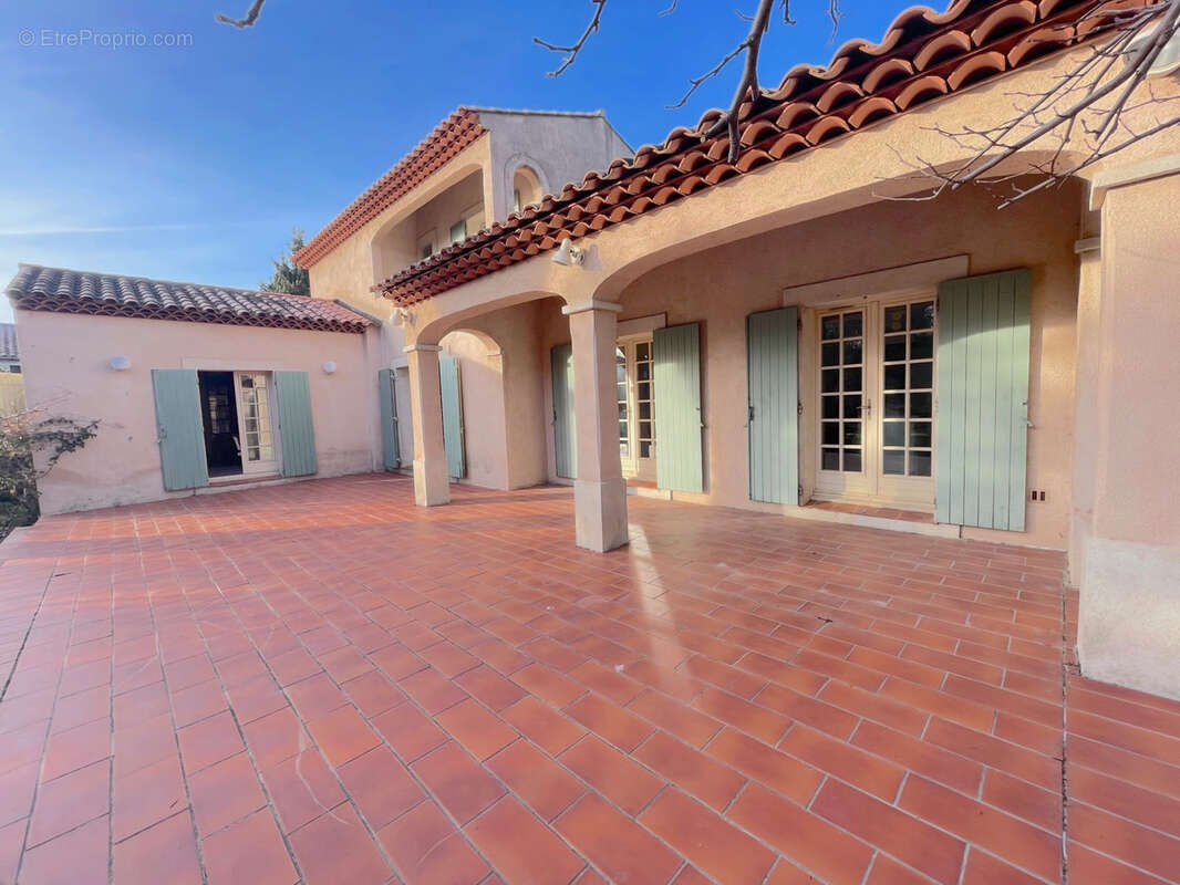 Maison à SIX-FOURS-LES-PLAGES