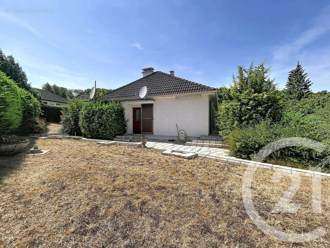 Maison 91 m² à Paron  - photo 2