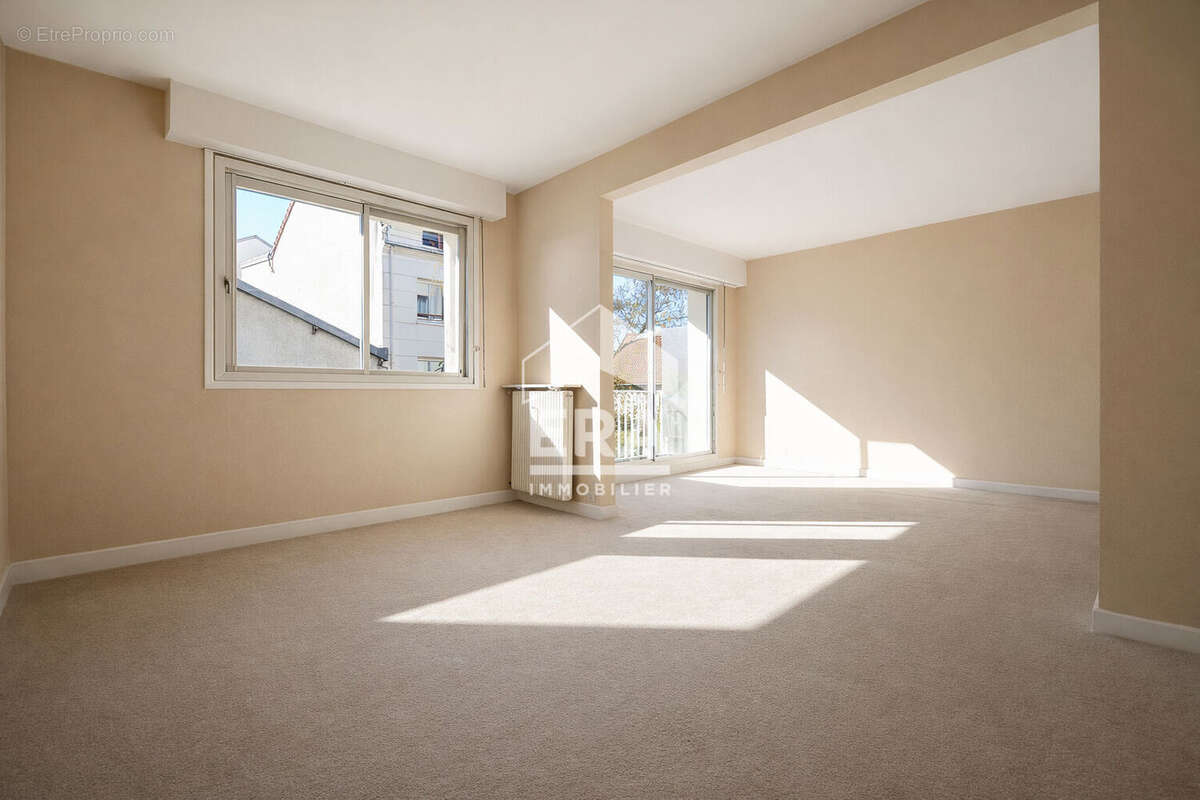 Appartement à ISSY-LES-MOULINEAUX