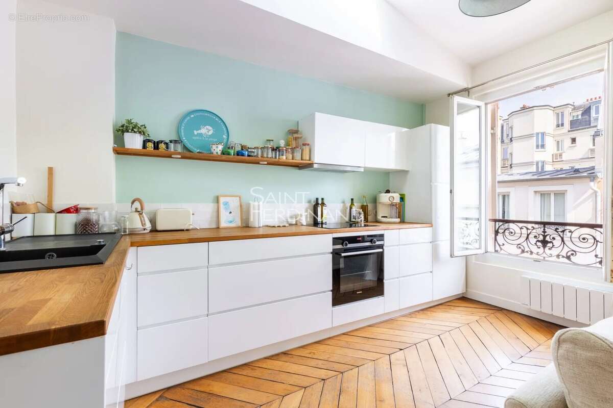 Exclusivité. Paris 17ème Magnifique 3 pièces 1 chambre. - photo 3